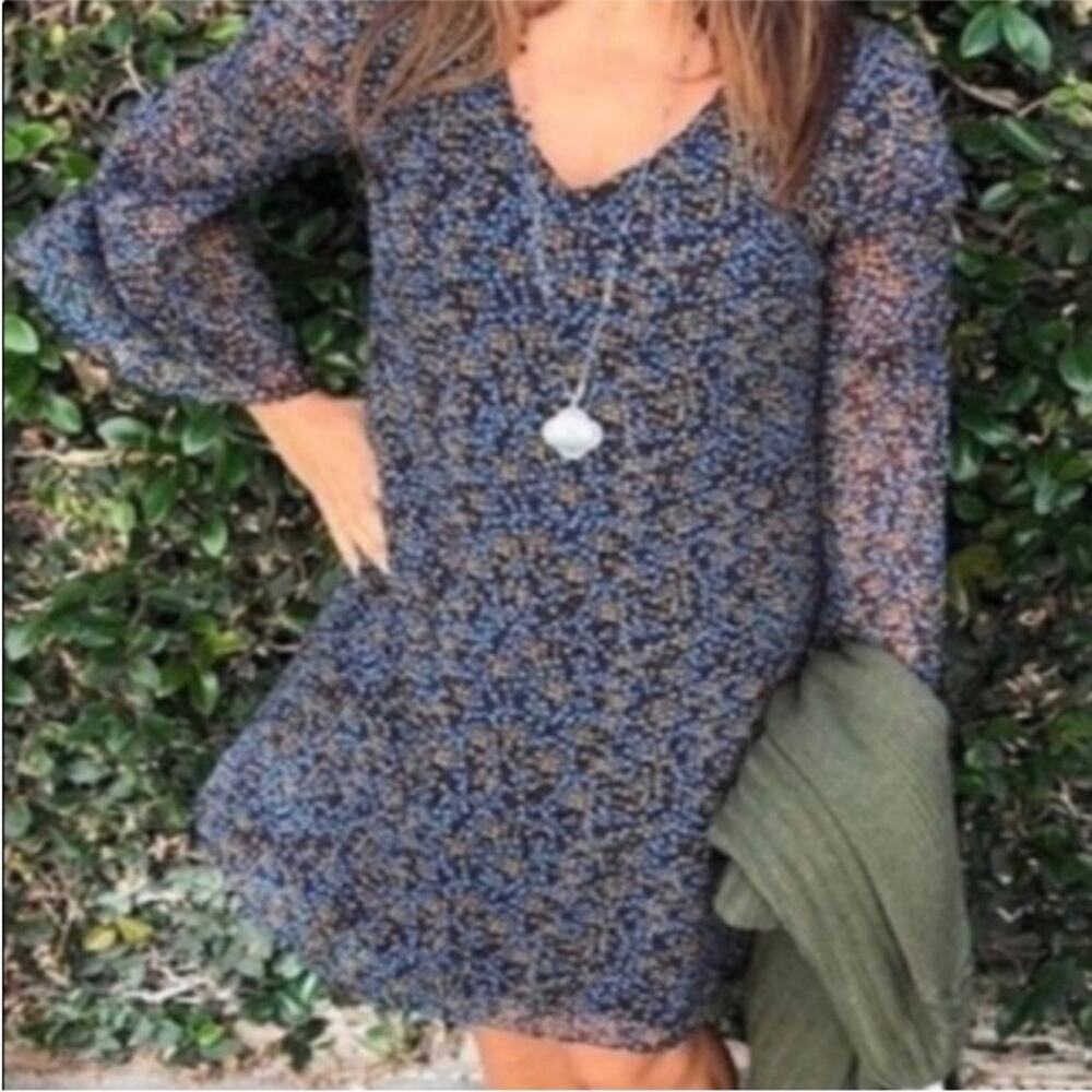 Cabi black brown blue floral sheer overlay v neck shift dress sizeโ Medium #3648